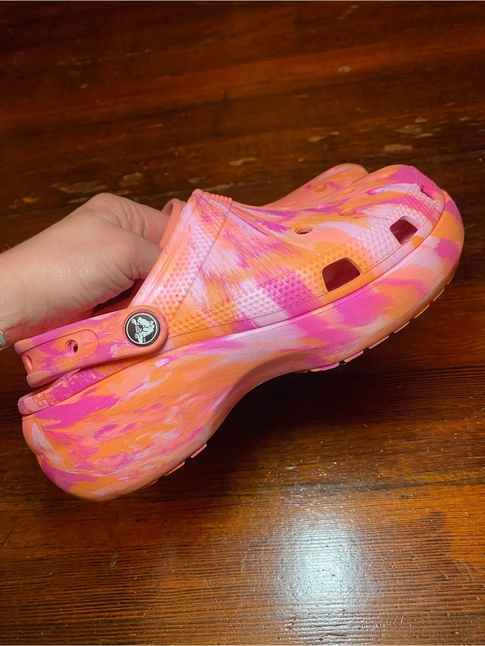 EUC Women’s Size 9 Crocs Classic Platform Marbled Clogs Guava/Multi